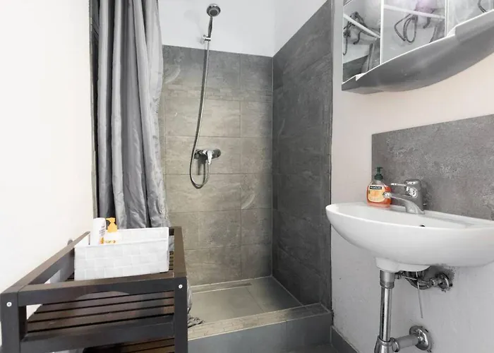 Apartment Cute Red Star Center *